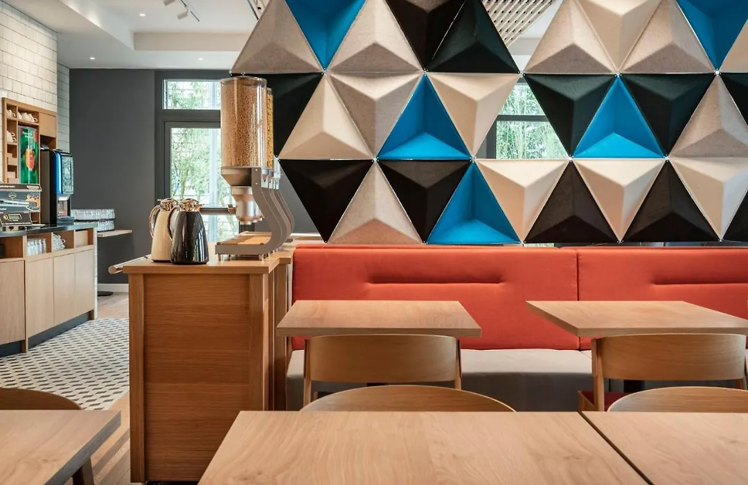 Holiday Inn Express - Marne-la-Valle Val d Europe, an IHG Hotel-1